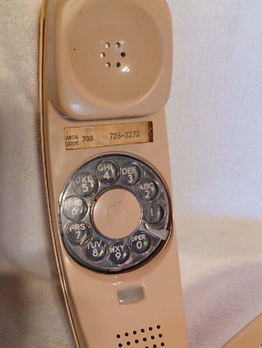 Beige Vintage Corded Rotary Dial Phone Handset - Beige - Picture 2 of 3